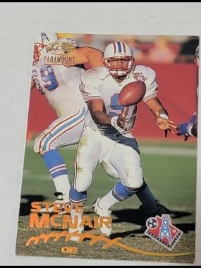 Paramount White & Blue Football Trading Card - Steve McNair